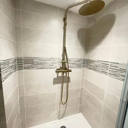 Dday Gold Apartment